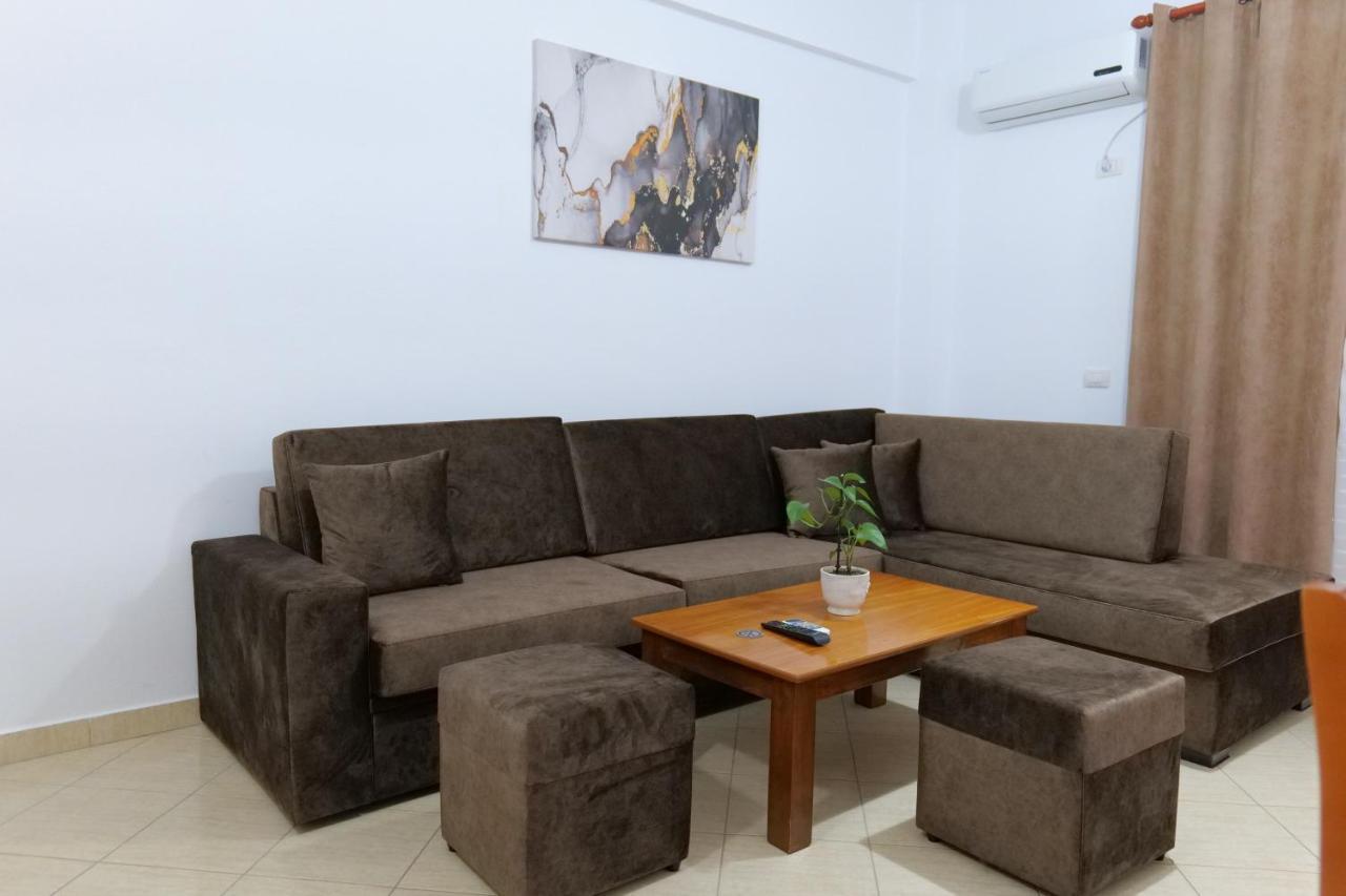 Apartment Ernest Sarande