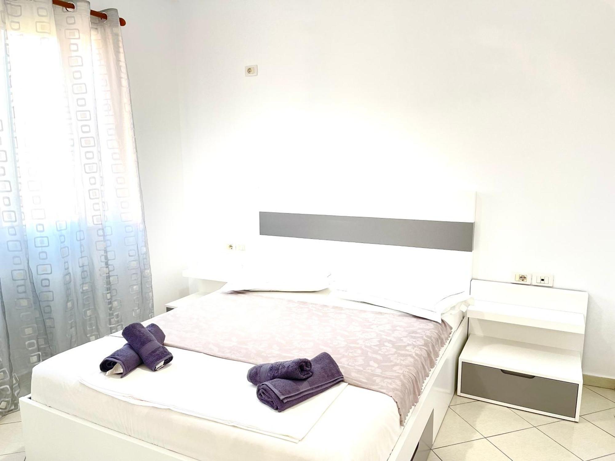 Apartment Ernest Sarande