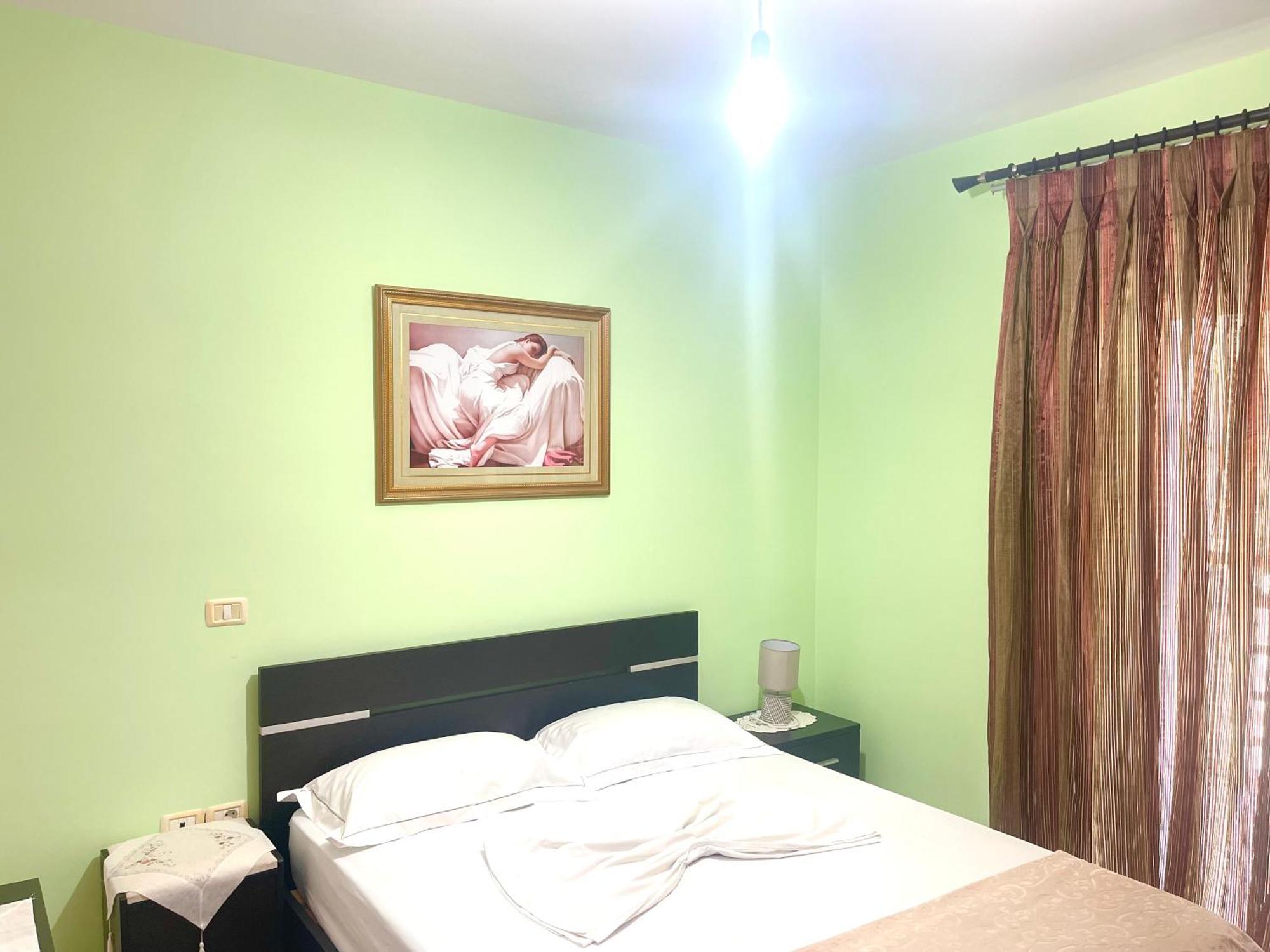 Ernest Apartment *