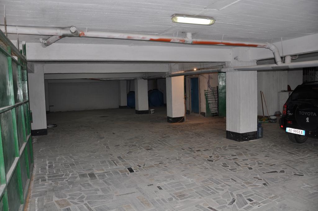 Ernest Apartment *